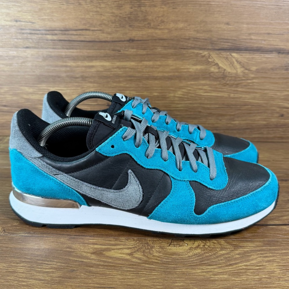 Nike Internationalist Suede Sneakers Men’s Size 10.5 Leather Shoes